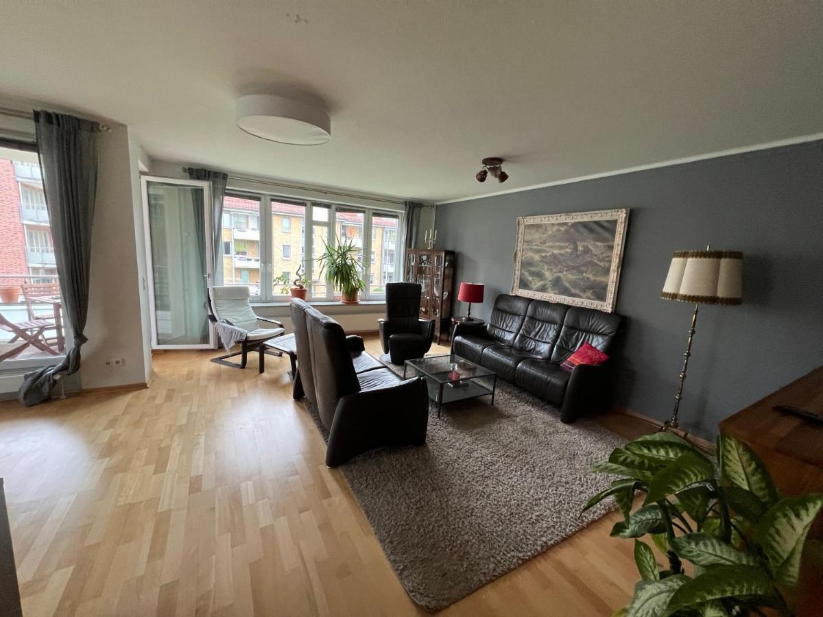 Zwischen Draegerpark Und Dem Stadtpark Apartment Lubeck Exterior photo